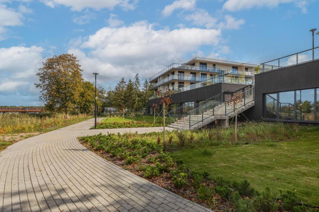 Wellness Resort Apartments Dziwnow Riverfront By Noclegi Renters Exteriör bild