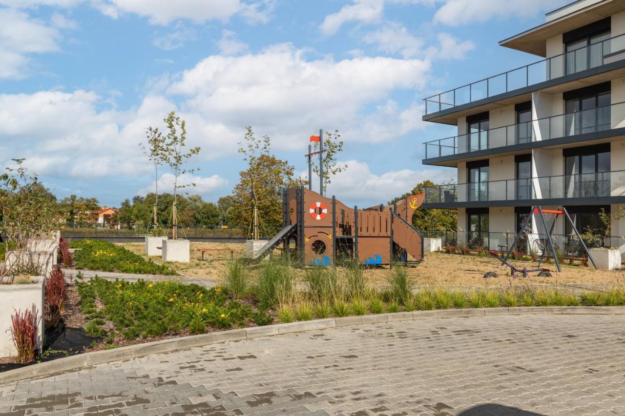 Wellness Resort Apartments Dziwnow Riverfront By Noclegi Renters Exteriör bild