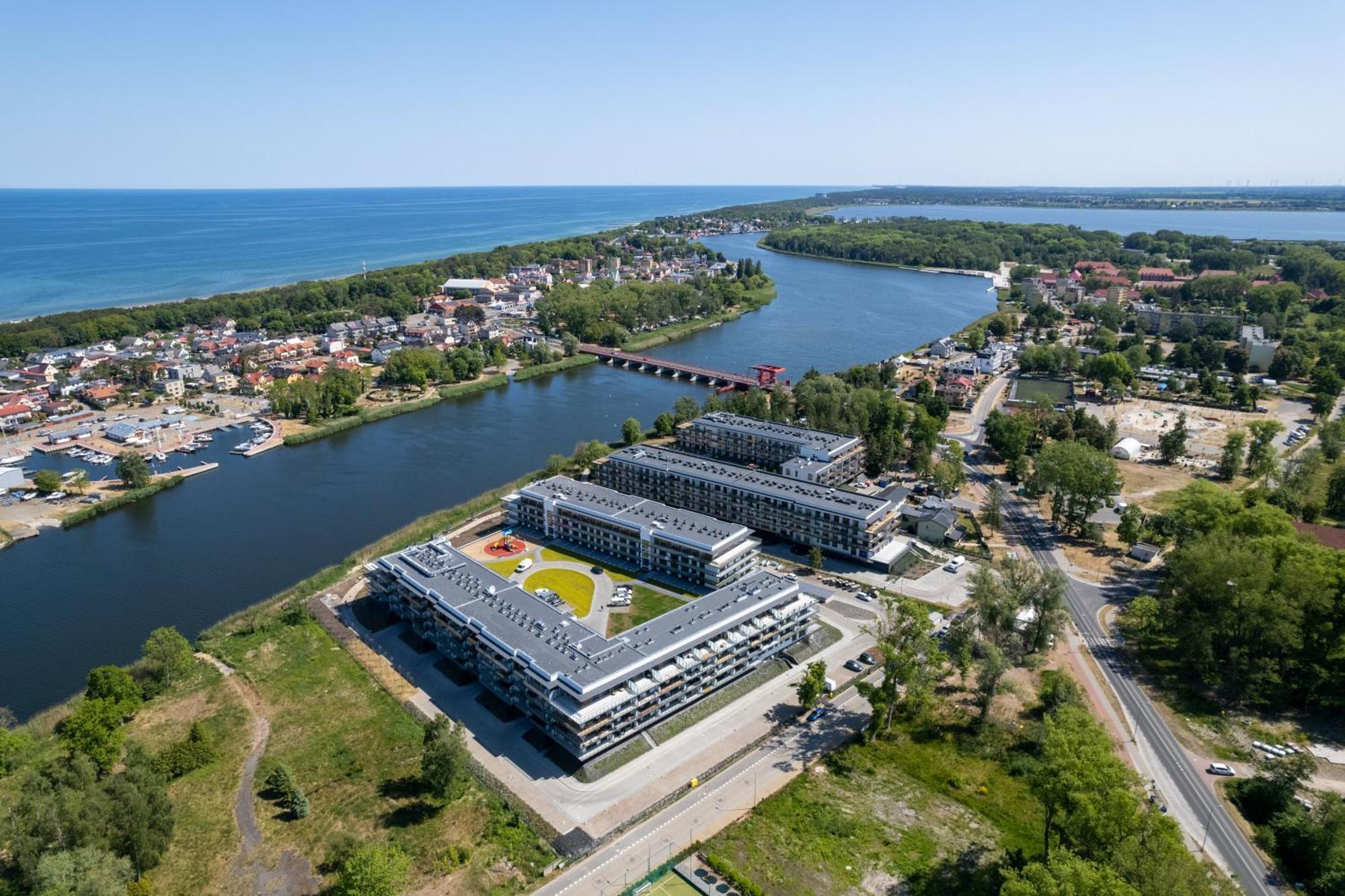 Wellness Resort Apartments Dziwnow Riverfront By Noclegi Renters Exteriör bild